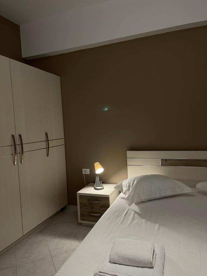 Saranda Inn Rooms & Apartments Экстерьер фото