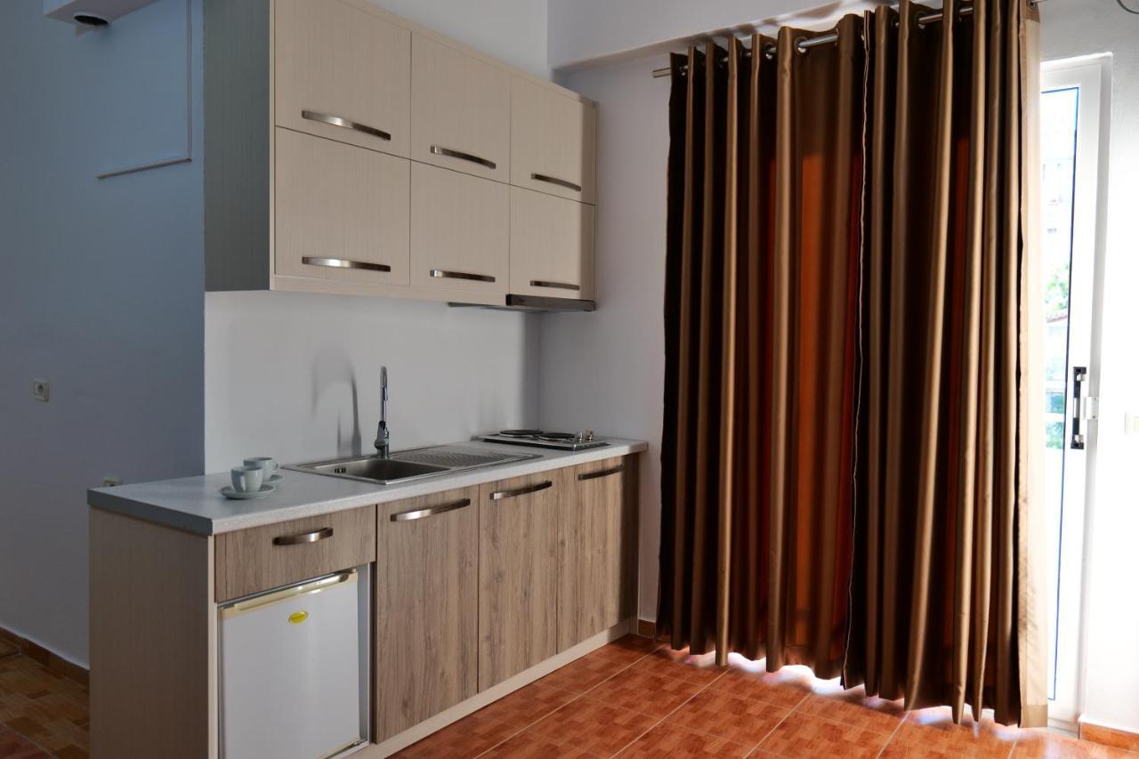Saranda Inn Rooms & Apartments Экстерьер фото